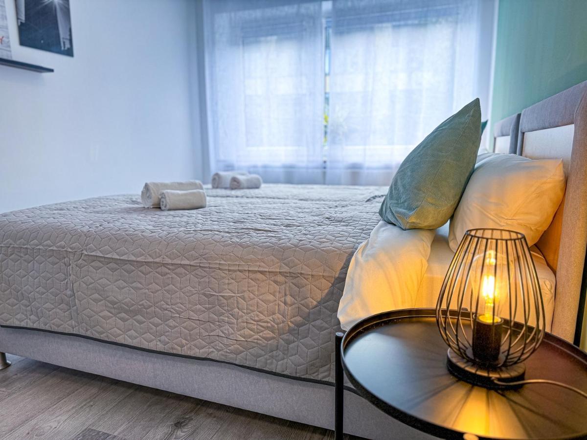 Immostay #6 - Ferienhaus 4 Zimmer Fuer 8 Personen, Wifi & Zentrum BRE Exterior foto